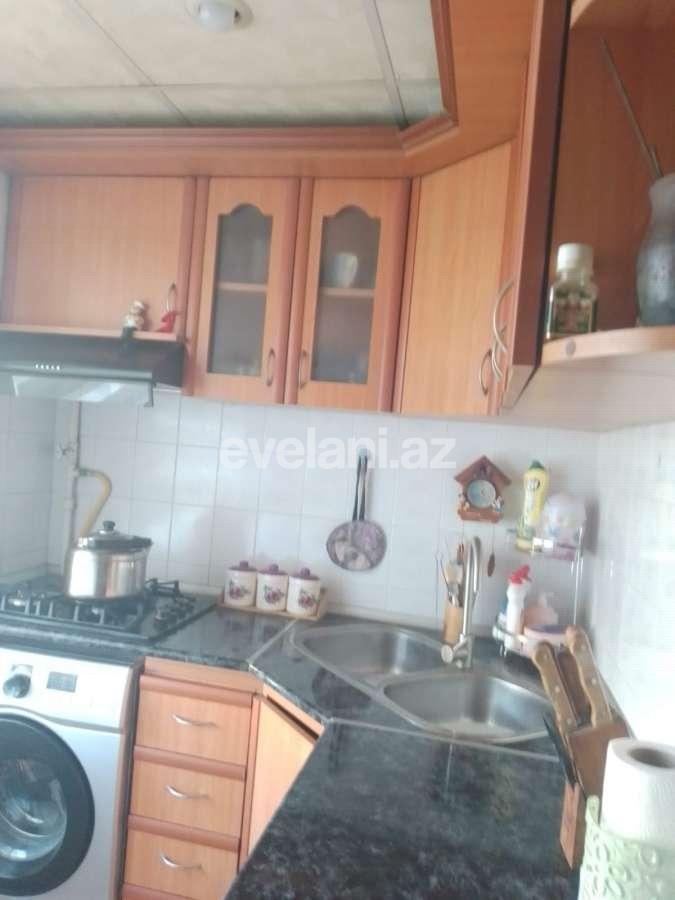 Satılır, köhnə tikili, 3 otaqlı, 70 m², Bakı, Səbail r, Badamdar q.