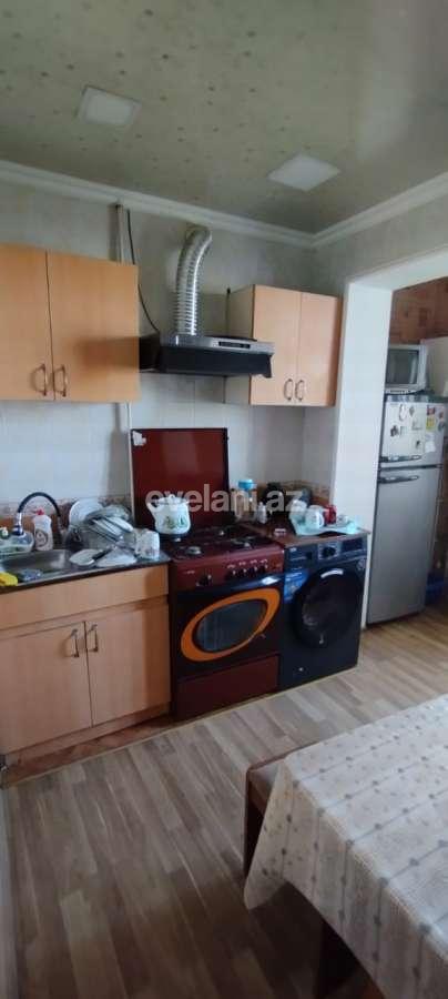 Kirayə verilir, köhnə tikili, 2 otaqlı, 63 m², Bakı, Binəqədi r, 8-ci mikrorayon q, Azadlıq prospekti m.