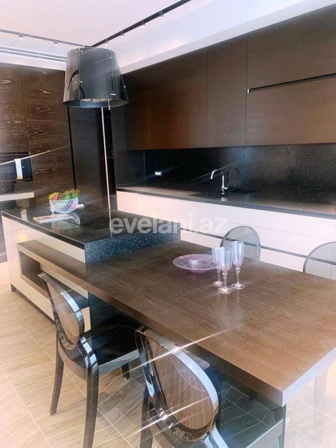 Satılır, yeni tikili, 5 otaqlı, 302 m², Bakı, Yasamal r, Yasamal q, Elmlər Akademiyası m.