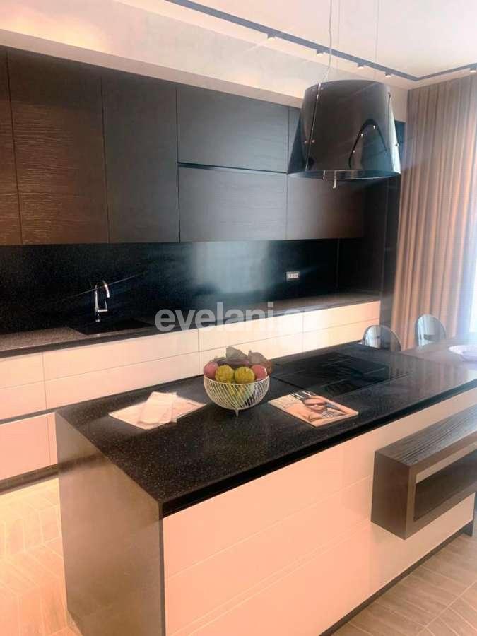 Satılır, yeni tikili, 5 otaqlı, 302 m², Bakı, Yasamal r, Yasamal q, Elmlər Akademiyası m.