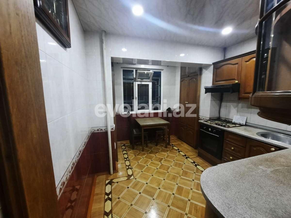 Kirayə verilir, köhnə tikili, 4 otaqlı, 90 m², Bakı, Binəqədi r, 8-ci mikrorayon q, Azadlıq prospekti m.
