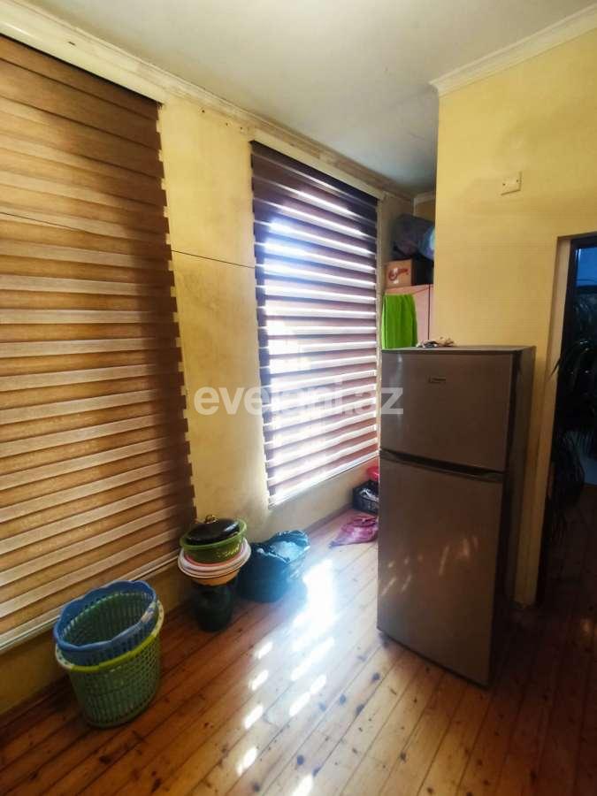 Satılır, həyət evi / bağ, 5 otaqlı, 109 m², Bakı, Səbail r, Bayıl q.