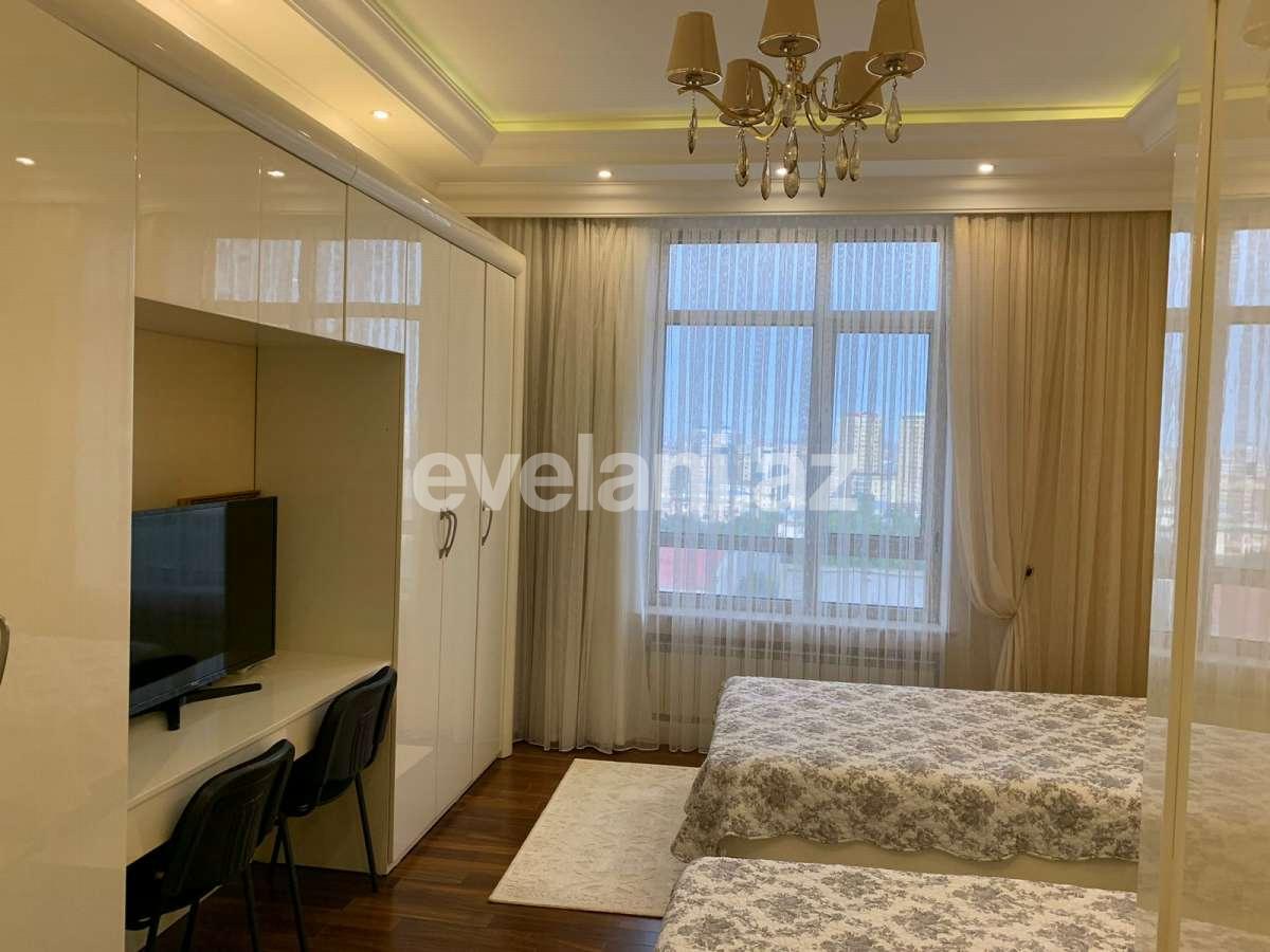 Satılır, yeni tikili, 4 otaqlı, 193 m², Bakı, Yasamal r, Elmlər Akademiyası m.