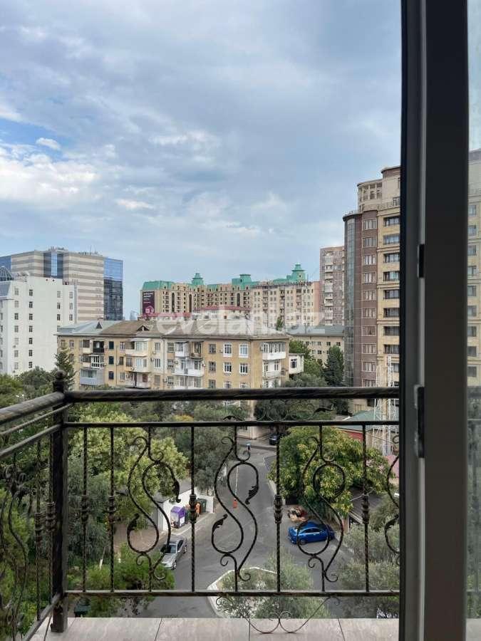 Сдаётся, вторичка, 3-комнаты, 83 m², Баку, Ясамальский r, Низами m.