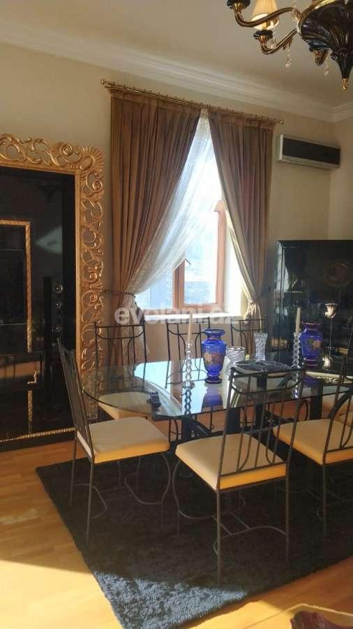 Satılır, yeni tikili, 4 otaqlı, 190 m², Bakı, Səbail r, Sahil m.