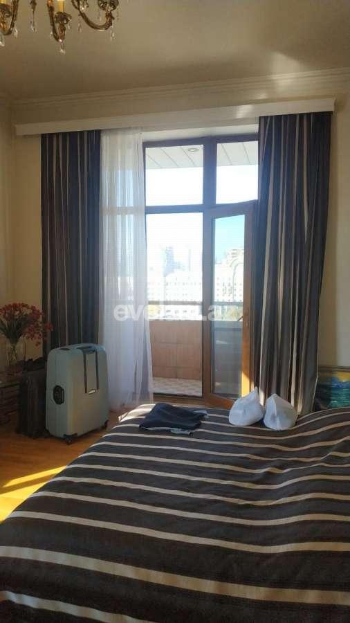 Satılır, yeni tikili, 4 otaqlı, 190 m², Bakı, Səbail r, Sahil m.