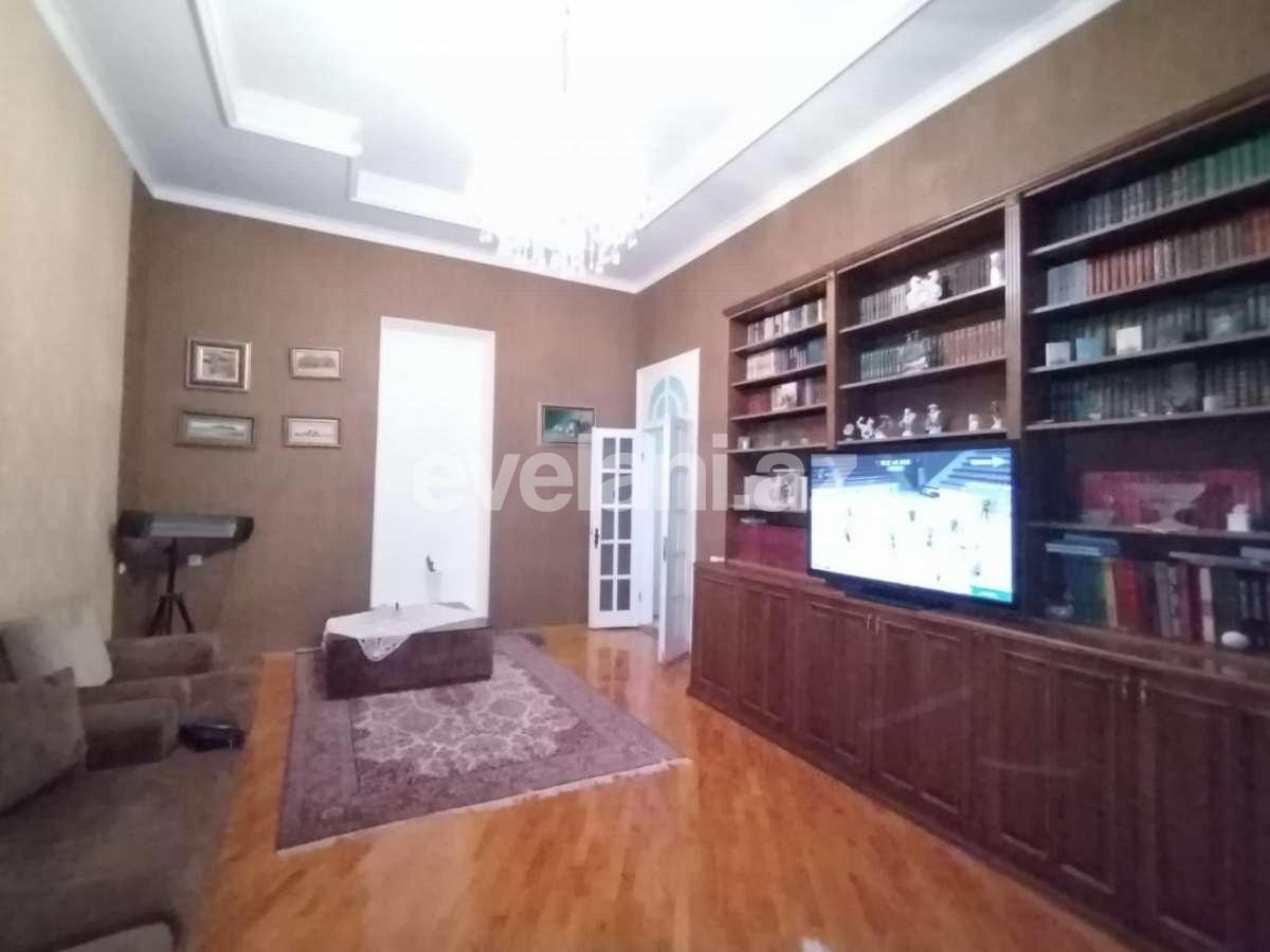 Satılır, köhnə tikili, 2 otaqlı, 50 m², Bakı, Yasamal r, Nizami m.