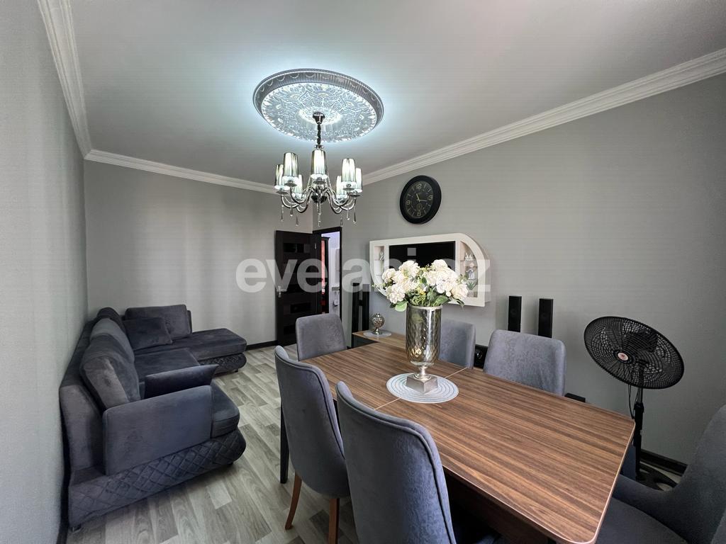 Satılır, köhnə tikili, 2 otaqlı, 65 m², Bakı, Yasamal r, Yeni Yasamal q, İnşaatçılar m.