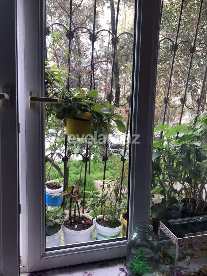 Satılır, köhnə tikili, 2 otaqlı, 43 m², Bakı, Yasamal r.