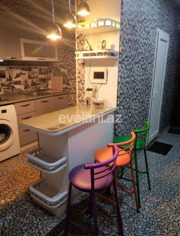 Kirayə verilir, köhnə tikili, 2 otaqlı, 50 m², Bakı, Səbail r, Sahil m.