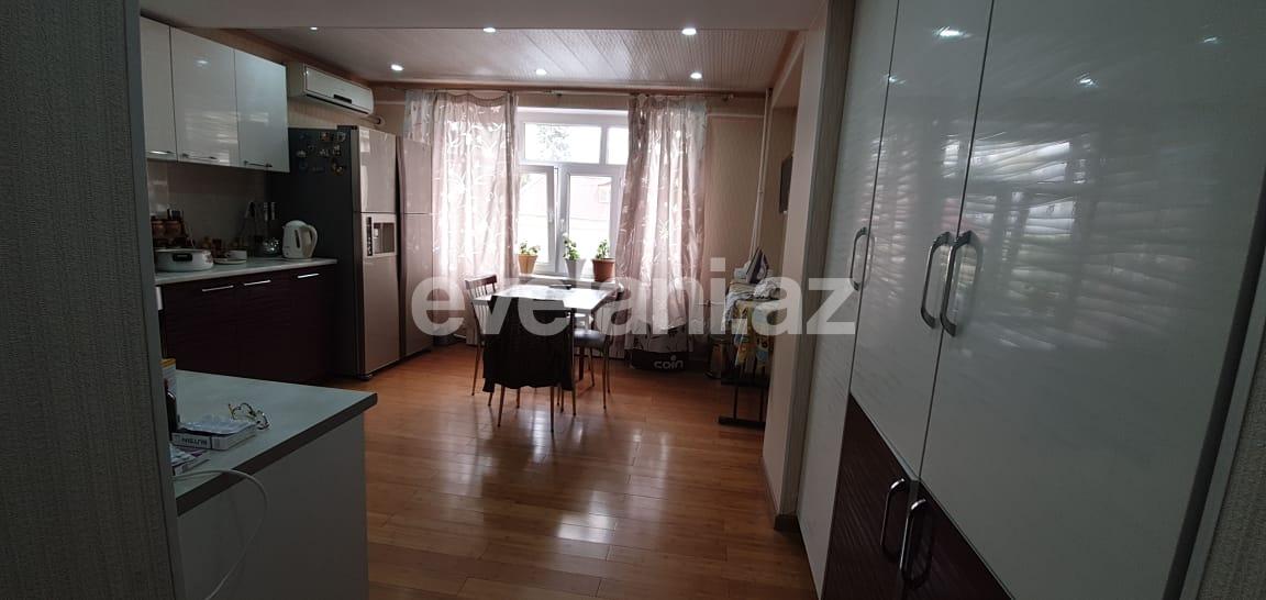 Satılır, köhnə tikili, 3 otaqlı, 114 m², Bakı, Yasamal r, Nizami m.