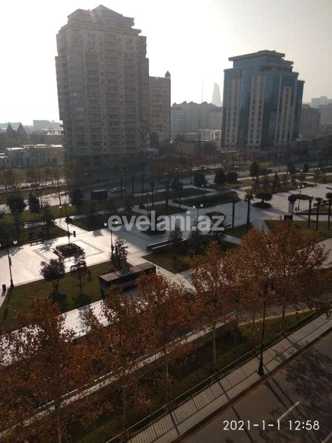 Satılır, köhnə tikili, 3 otaqlı, 114 m², Bakı, Yasamal r, Nizami m.