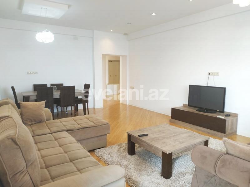 Satılır, yeni tikili, 3 otaqlı, 130 m², Bakı, Xətai r.
