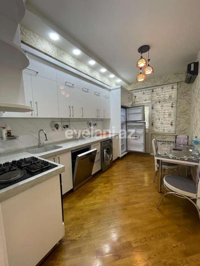 Satılır, yeni tikili, 3 otaqlı, 130 m², Bakı, Nizami r, Qara Qarayev m.