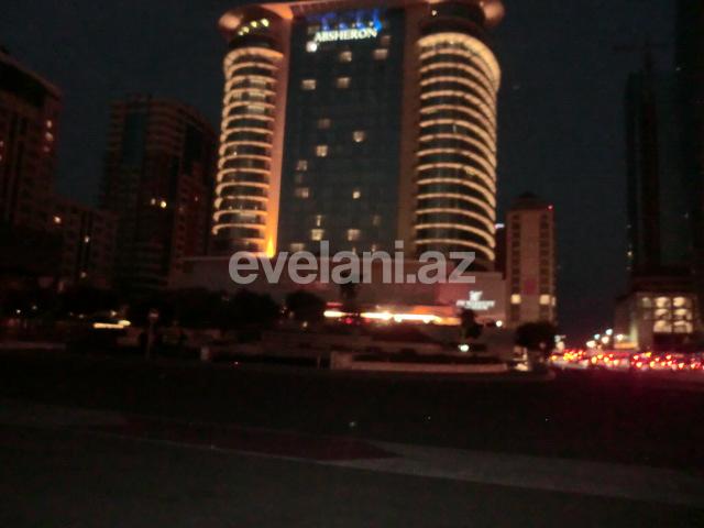 Rent, old building, 2 room, 90 m², Baku, Nasimi r.