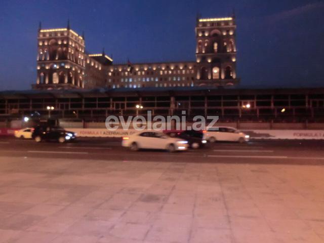 Rent, old building, 2 room, 90 m², Baku, Nasimi r.