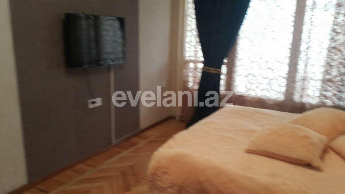 Rent, old building, 2 room, 90 m², Baku, Nasimi r.