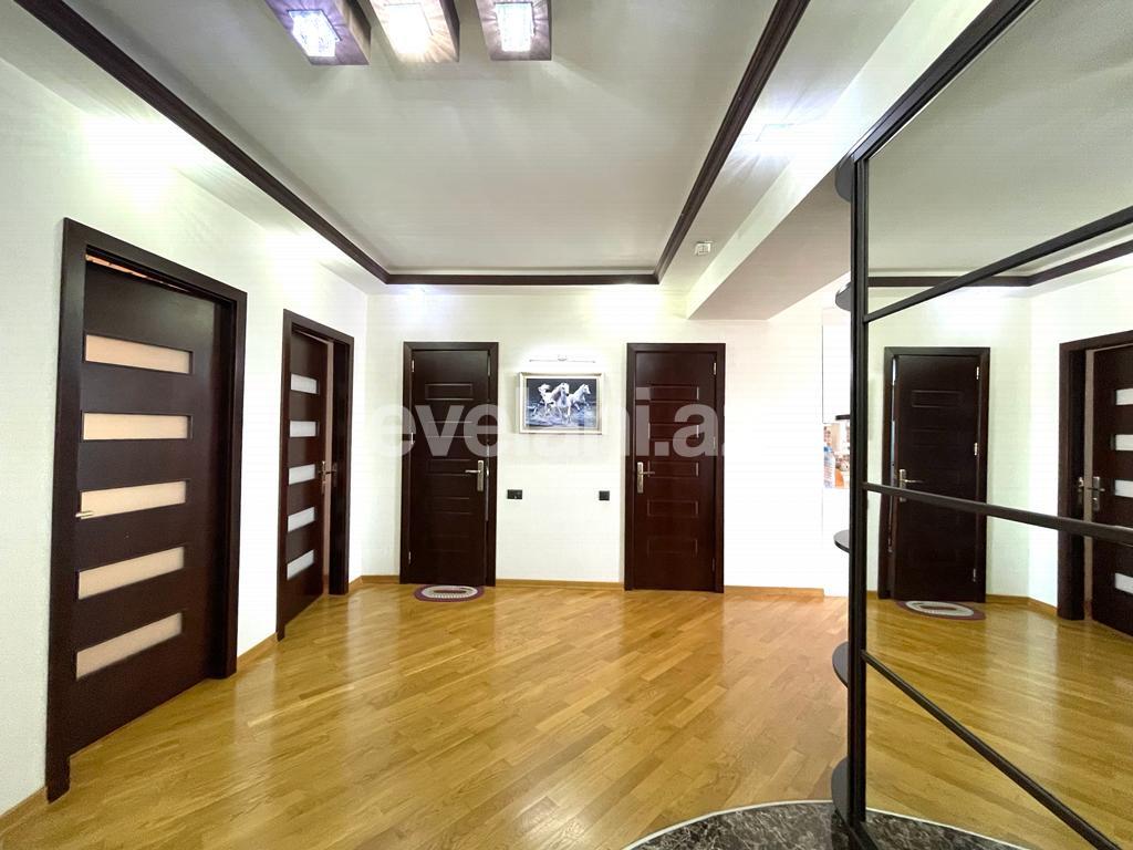 Satılır, yeni tikili, 3 otaqlı, 115 m², Bakı, Nizami r, Neftçilər m.