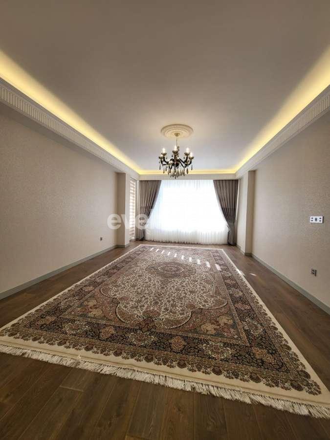 Rent, new building, 3 room, 137.4 m², Baku, Nizami r, 8-th kilometer d, Neftchilar m.