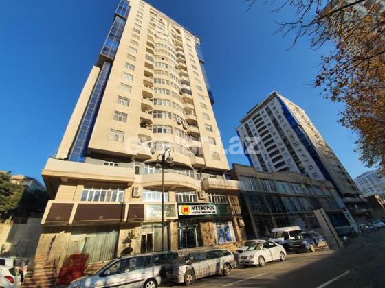 Satılır, yeni tikili, 4 otaqlı, 190 m², Bakı, Nəsimi r, 28 may m.