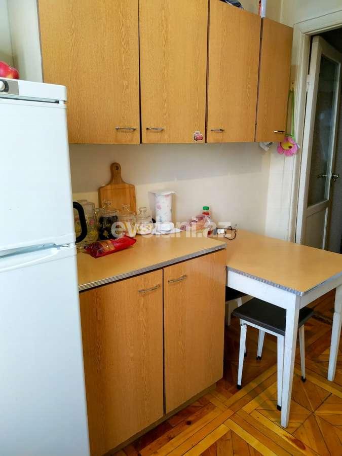 Kirayə verilir, köhnə tikili, 2 otaqlı, 45 m², Bakı, Yasamal r, Elmlər Akademiyası m.