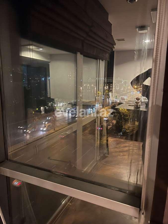 Сдаётся, офис, 6-комнаты, 240 m², Баку, Хатаинский r, Шах Исмаил Хатаи m.