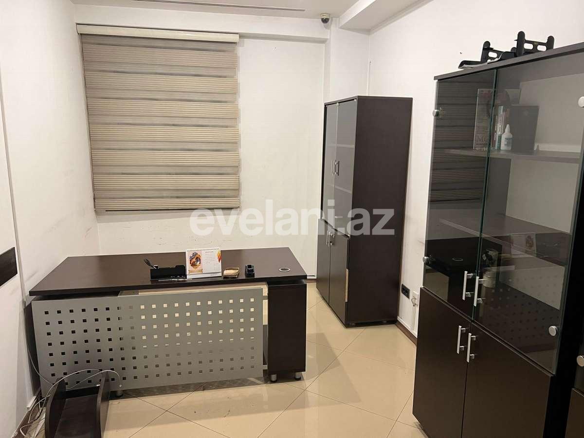 Сдаётся, офис, 6-комнаты, 240 m², Баку, Хатаинский r, Шах Исмаил Хатаи m.