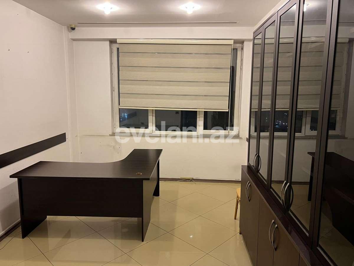Сдаётся, офис, 6-комнаты, 240 m², Баку, Хатаинский r, Шах Исмаил Хатаи m.
