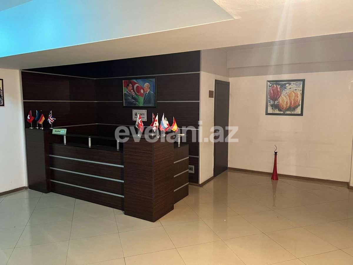 Сдаётся, офис, 6-комнаты, 240 m², Баку, Хатаинский r, Шах Исмаил Хатаи m.