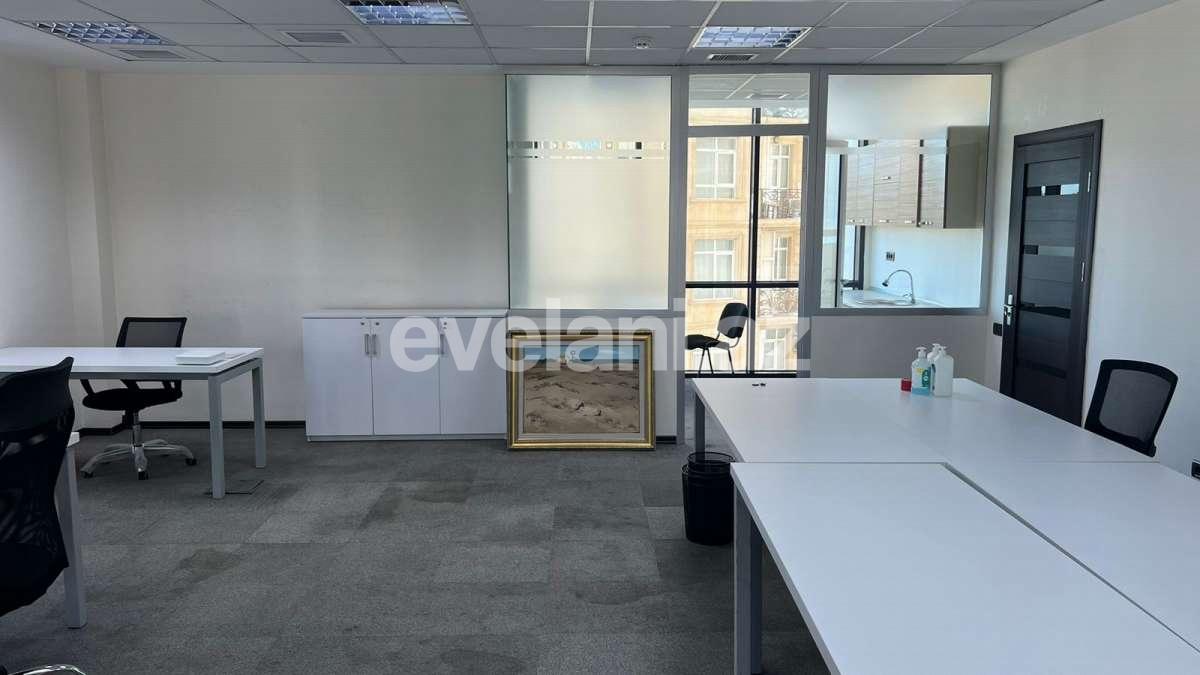Kirayə verilir, ofis, 5 otaqlı, 145 m², Bakı, Nəsimi r, 8 Noyabr m.
