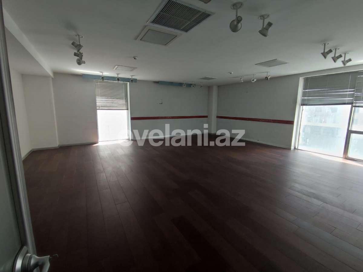 Kirayə verilir, ofis, 15 otaqlı, 3250 m², Bakı, Xətai r, Şah İsmayıl Xətai m.
