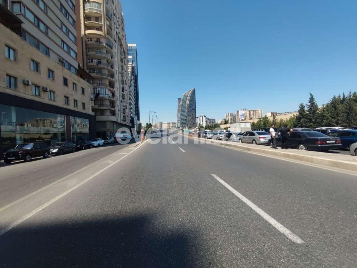 Kirayə verilir, ofis, 15 otaqlı, 3250 m², Bakı, Xətai r, Şah İsmayıl Xətai m.