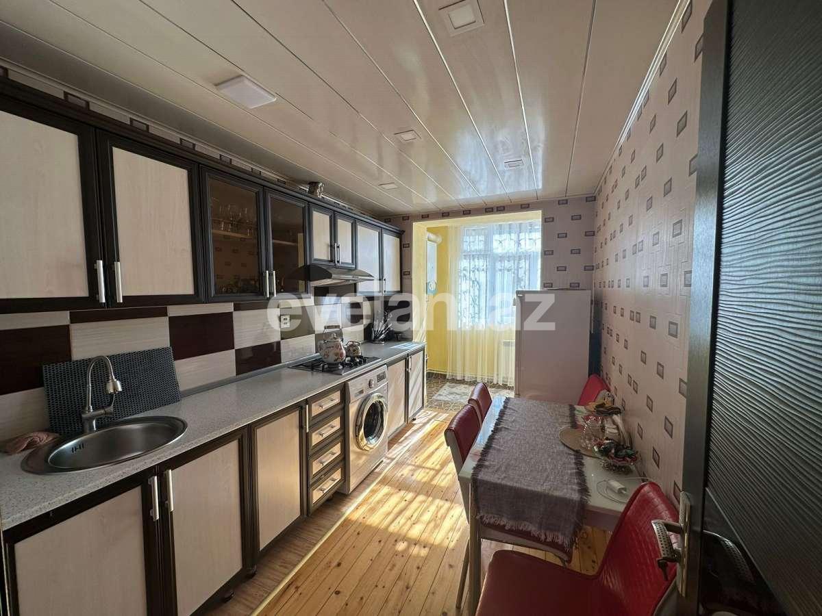 Satılır, köhnə tikili, 2 otaqlı, 70 m², Bakı, Xəzər r, Buzovna q.