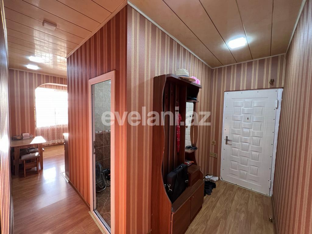 Satılır, köhnə tikili, 1 otaqlı, 35 m², Bakı, Suraxanı r, Yeni Günəşli q, Xalqlar Dostluğu m.