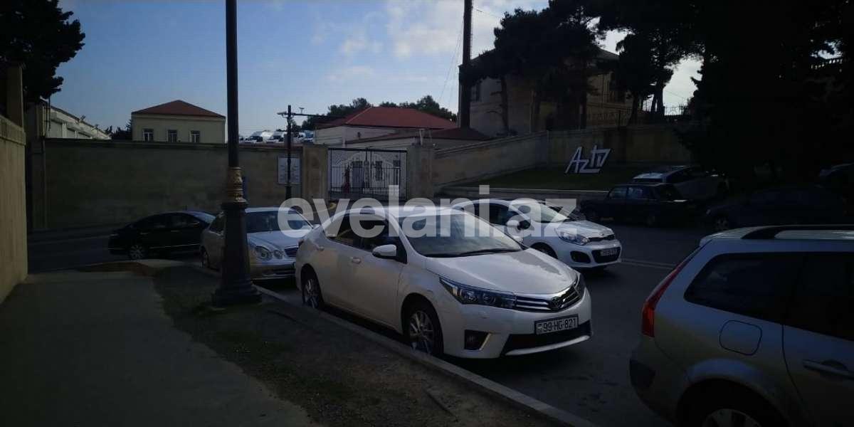 Sale, old building, 4 room, 94 m², Baku, Sabail r, Elmlar Akademiyası m.