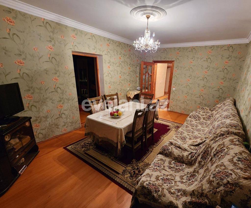 Sale, old building, 4 room, 94 m², Baku, Sabail r, Elmlar Akademiyası m.