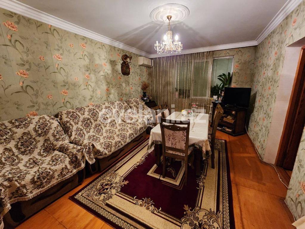 Sale, old building, 4 room, 94 m², Baku, Sabail r, Elmlar Akademiyası m.