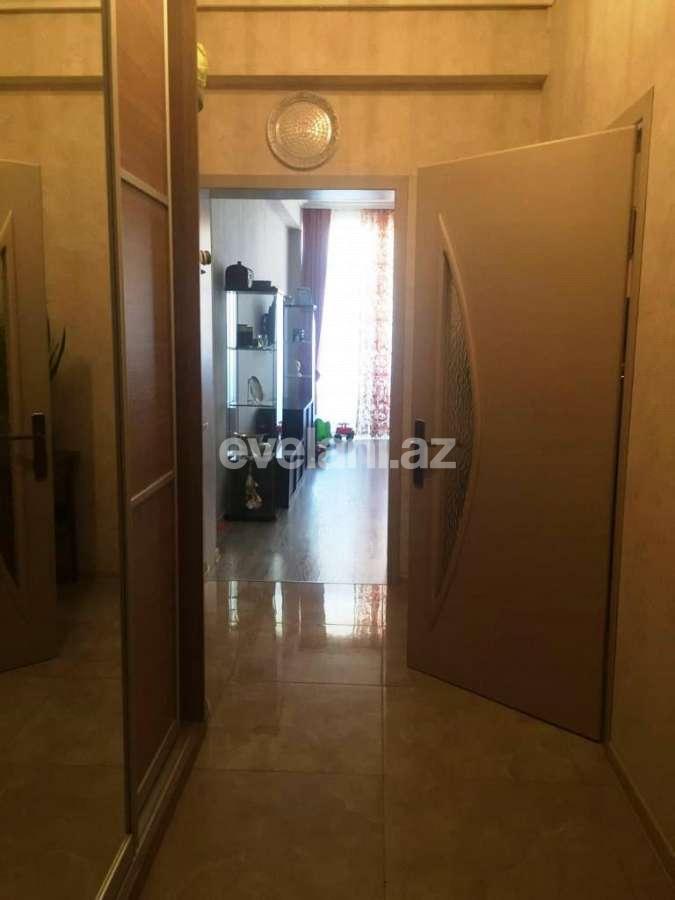 Satılır, yeni tikili, 2 otaqlı, 68 m², Bakı, Binəqədi r, 8-ci mikrorayon q, Azadlıq prospekti m.