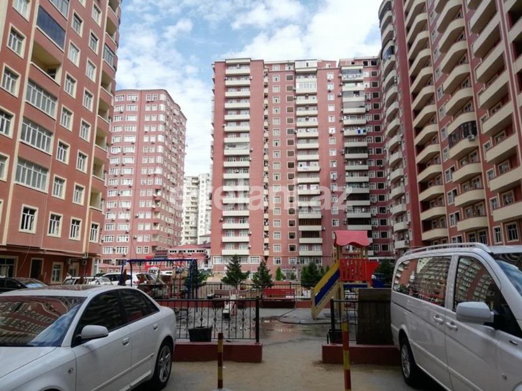Satılır, yeni tikili, 2 otaqlı, 68 m², Bakı, Binəqədi r, 8-ci mikrorayon q, Azadlıq prospekti m.