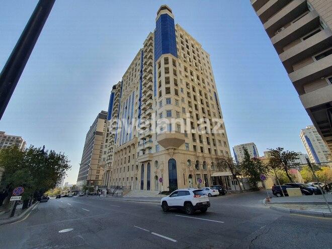 Satılır, yeni tikili, 3 otaqlı, 171 m², Bakı, Nəsimi r.