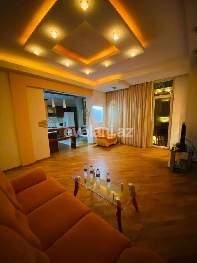 Rent, old building, 2 room, 94 m², Baku, Sabail r, Sahil m.