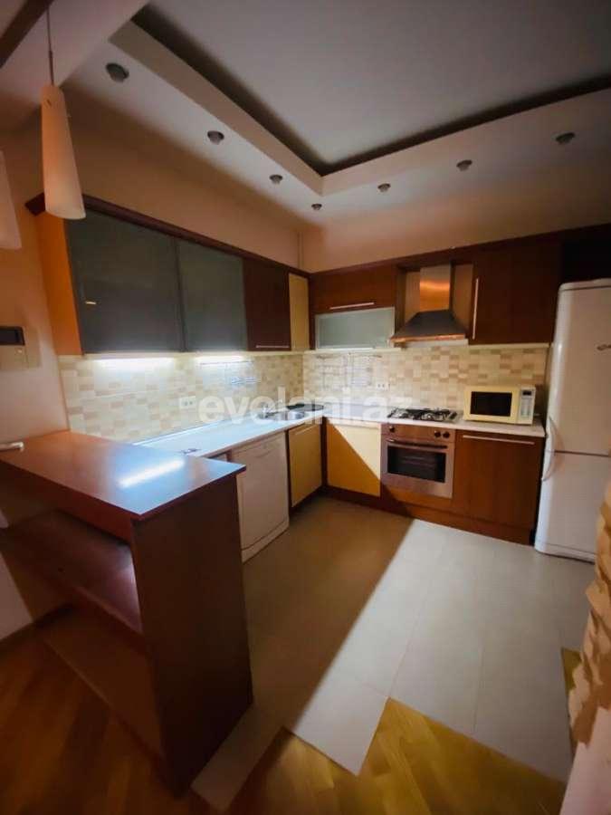 Rent, old building, 2 room, 94 m², Baku, Sabail r, Sahil m.