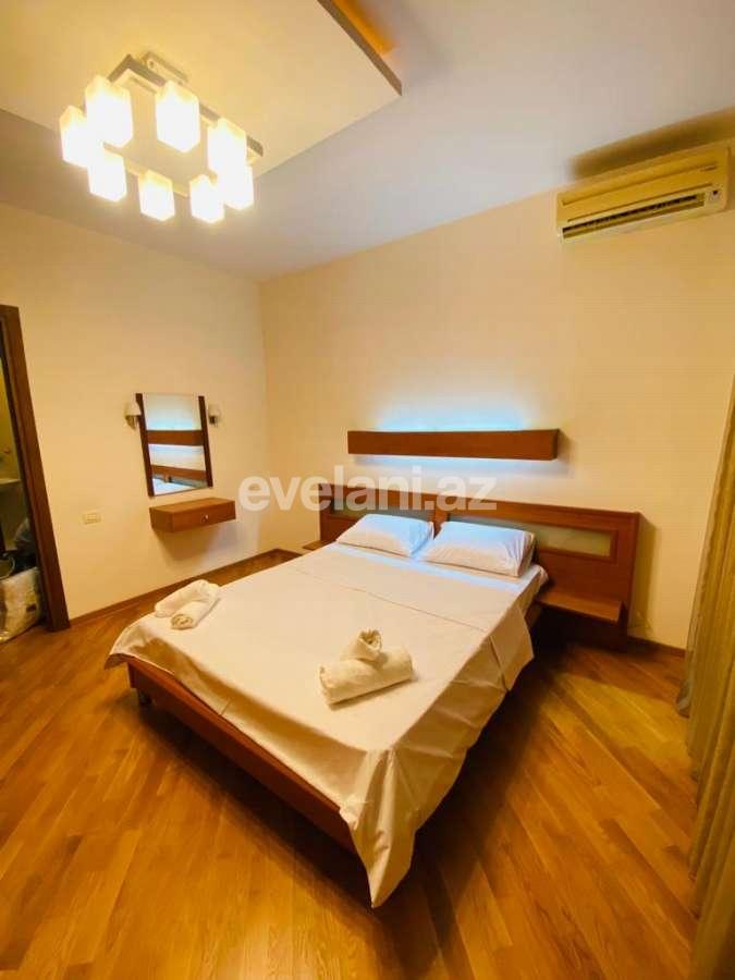 Rent, old building, 2 room, 94 m², Baku, Sabail r, Sahil m.