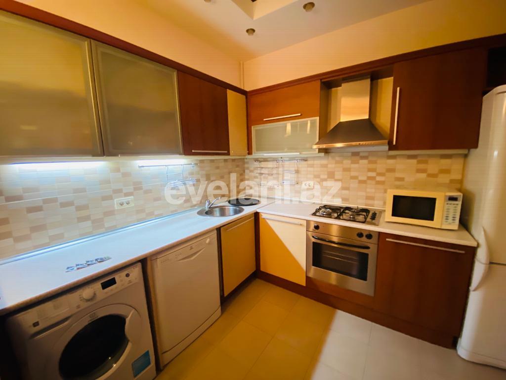 Rent, old building, 2 room, 94 m², Baku, Sabail r, Sahil m.