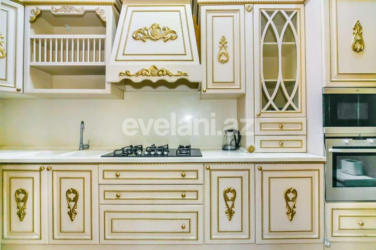 Rent, old building, 2 room, 90 m², Baku, Sabail r, Sahil m.