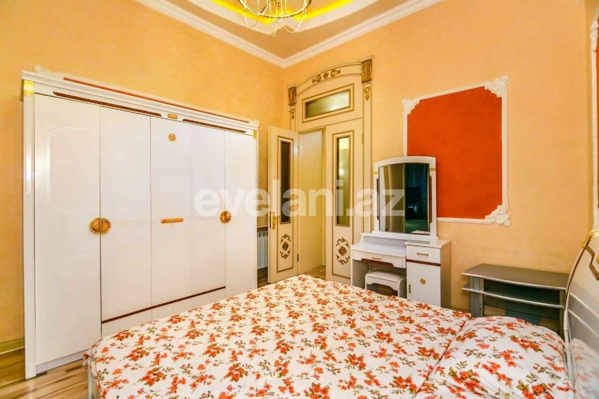 Rent, old building, 2 room, 90 m², Baku, Sabail r, Sahil m.