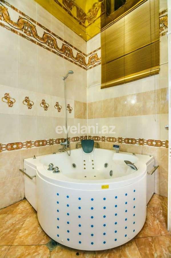 Rent, old building, 2 room, 90 m², Baku, Sabail r, Sahil m.