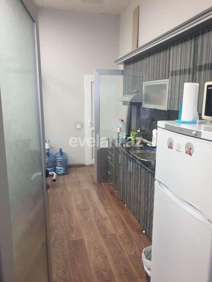 Kirayə verilir, ofis, 2 otaqlı, 70 m², Bakı, Xətai r, Şah İsmayıl Xətai m.