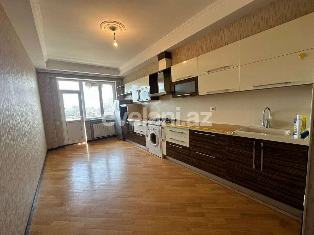 Satılır, yeni tikili, 4 otaqlı, 158 m², Bakı, Binəqədi r, 7-ci mikrorayon q, Azadlıq prospekti m.