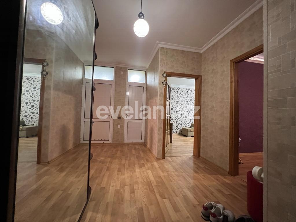 Satılır, köhnə tikili, 3 otaqlı, 80 m², Bakı, Suraxanı r, Qaraçuxur q.